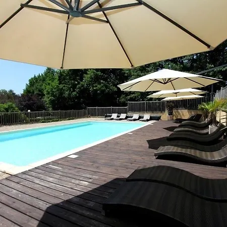 Hotel Le Clos Roussillon Pres De Sarlat 3*