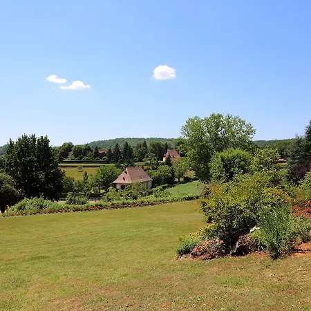 Le Clos Roussillon Pres De Sarlat Hotel 3*