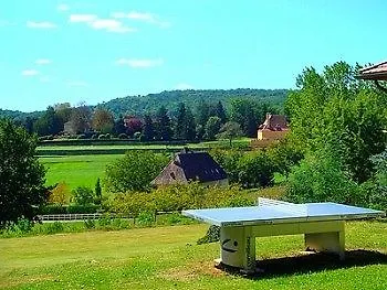 Le Clos Roussillon Près De Sarlat Vitrac (Dordogne)