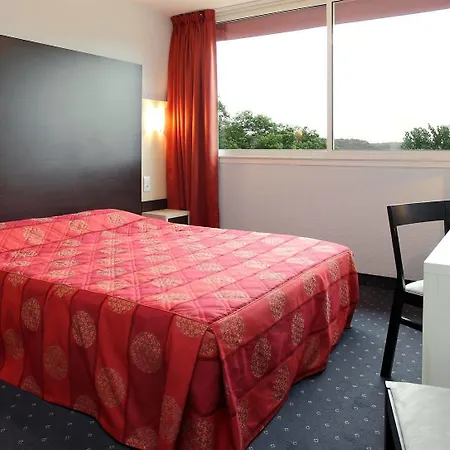 Le Clos Roussillon Près De Sarlat Hotel 3*